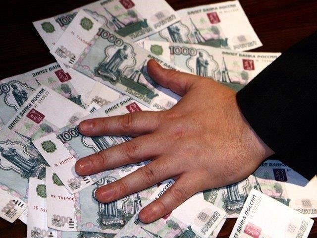 Чем растрата отличается от других преступлений с точки зрения доверия