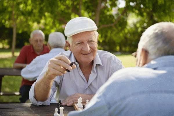 Меры поддержки пенсионеров: повышение пенсии после 80 лет