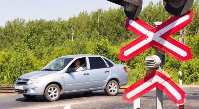 Последствия нарушения сигналов на железнодорожном переезде