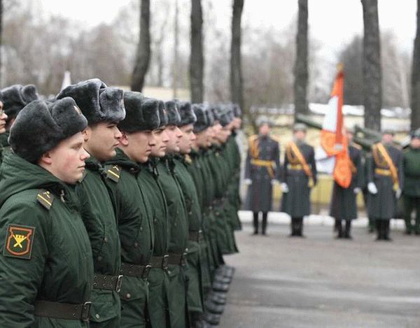 Призывной возраст в России в 2024 году: изменения и новости