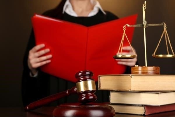 Судебная практика и прецедентное право, связанные с приостановлением исполнительных действий